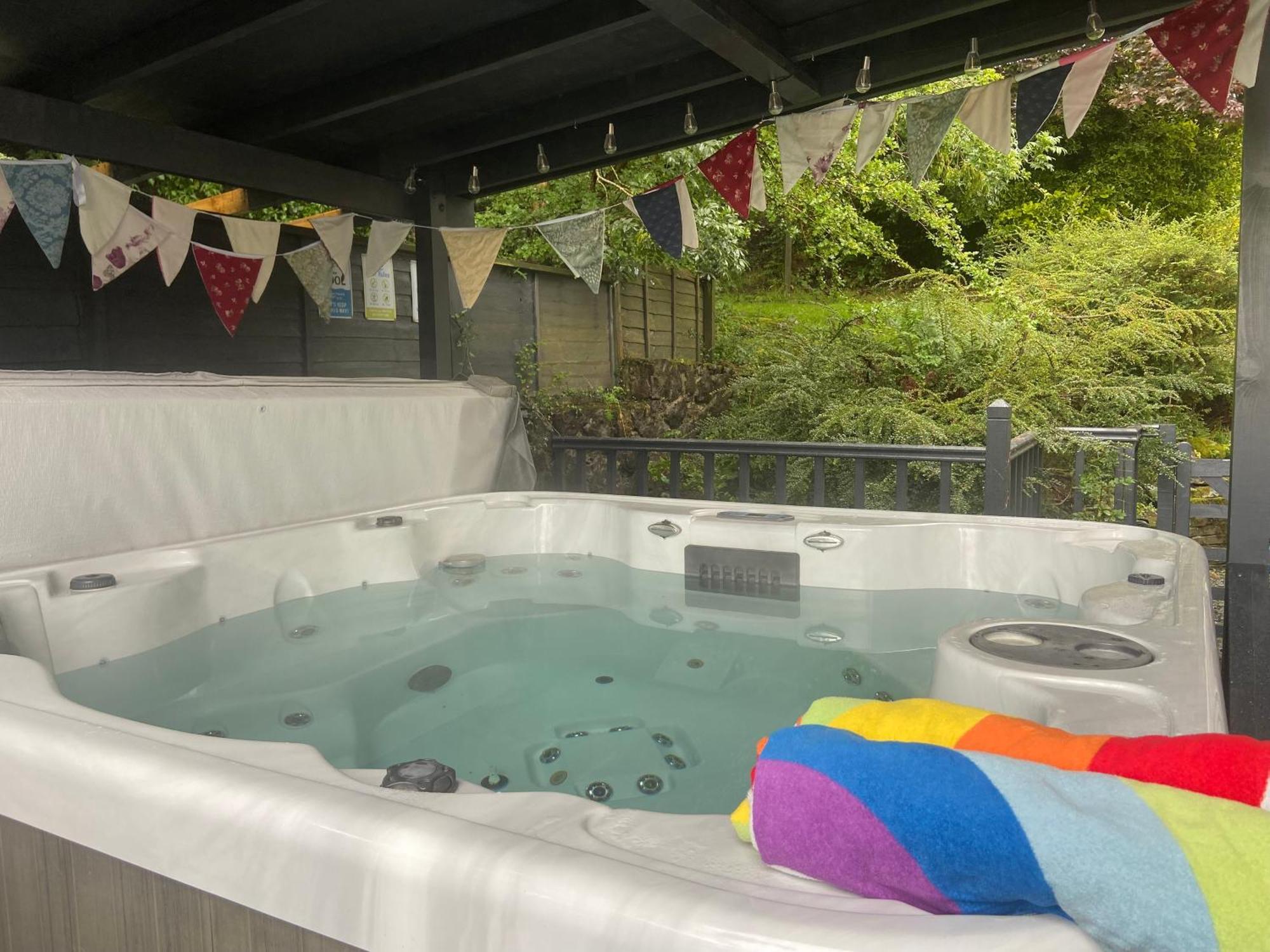 Carreg Y Garth Isaf - Hot Tub Nr Zip World Βίλα Μπάνγκορ Εξωτερικό φωτογραφία